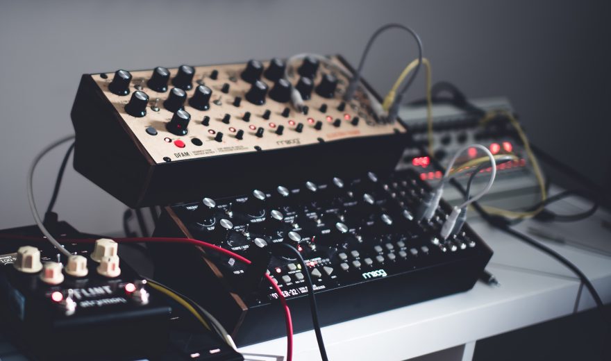 GearTrader: Neuer Marktplatz für Synthesizer und DJ-Eqiupment eröffnet