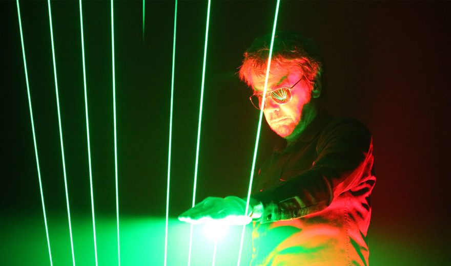 Jean-Michel Jarre verkauft kompletten Songkatalog an BMG