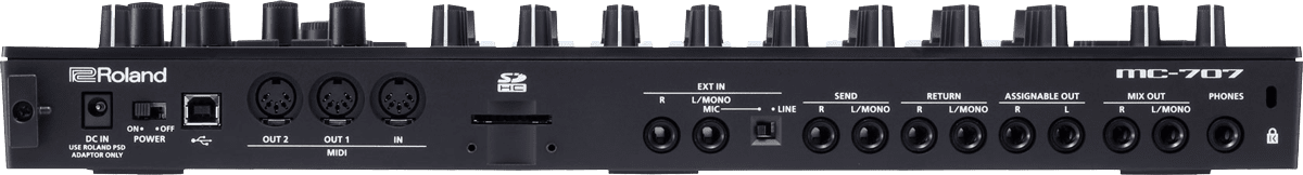 MC-707 von Roland Anschl&uuml;sse.