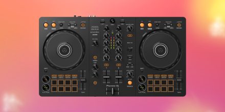Pioneer DJ DDJ-FLX4: Günstiger DJ-Controller für den Einstieg