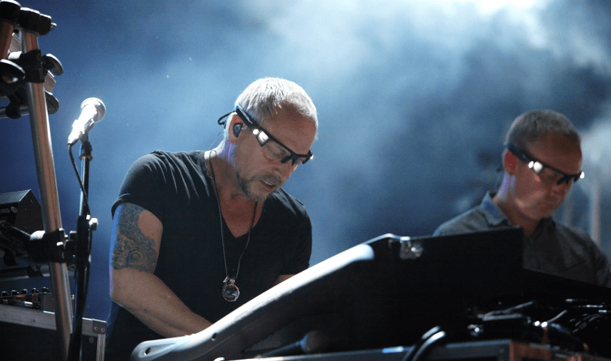 Orbital: Neues Album 'Optical Delusion' zwischen Seuchenliedern und Melancholie