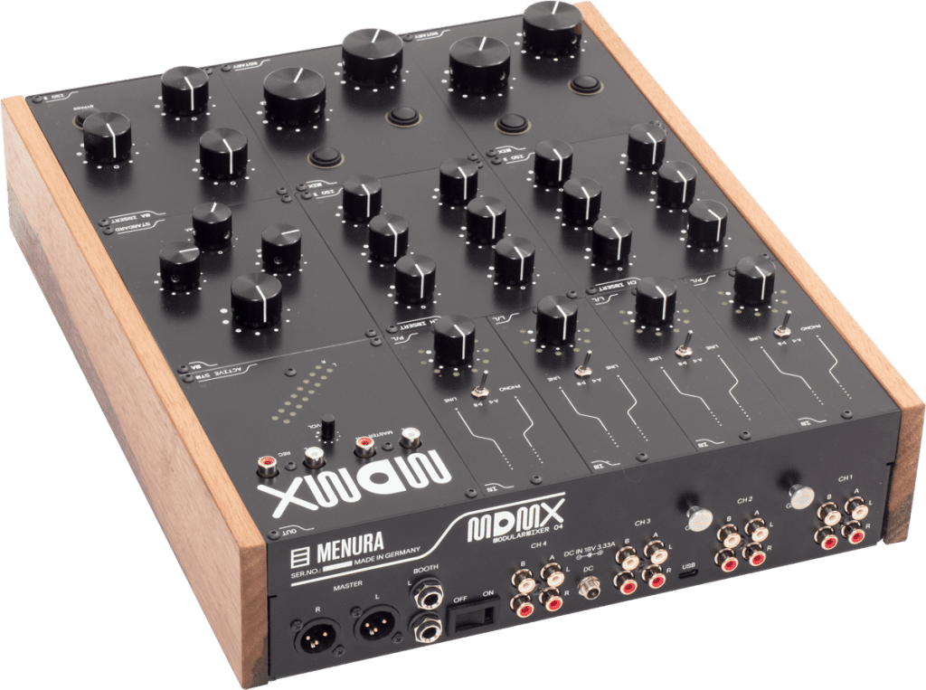 DJ-Tools MDMX von hinten.