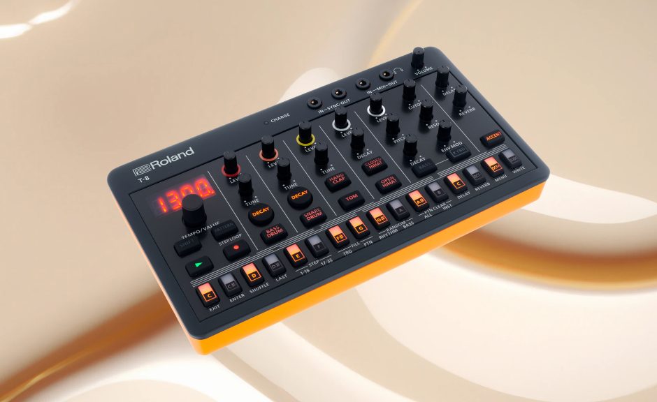 Test: Roland T-8 / Mini-Drummachine mit FX und Basssynth