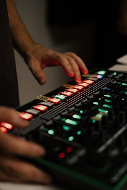 Wellen.Brecher Gear mit TR-8 von Roland.