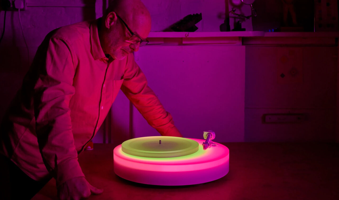 Brian Eno: Limitierte Auflage der 'Turntable II' für 20.000 Euro