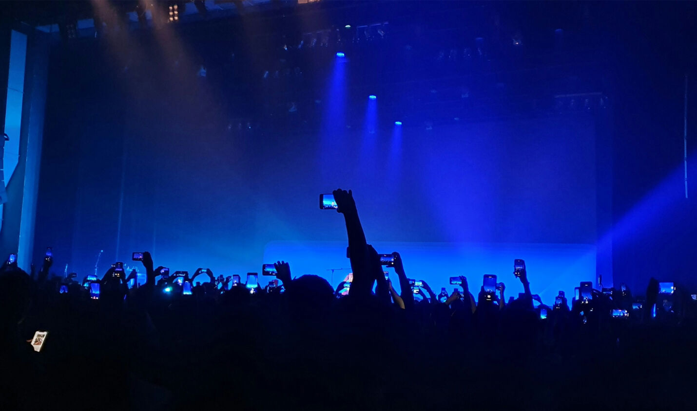 Digital Detox auf der Tanzfläche: Neue Initiative für Clubbing ohne Handy-Nutzung