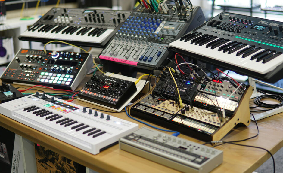 Weltkarte zeigt die beliebtesten Synthesizer-Marken nach Ländern