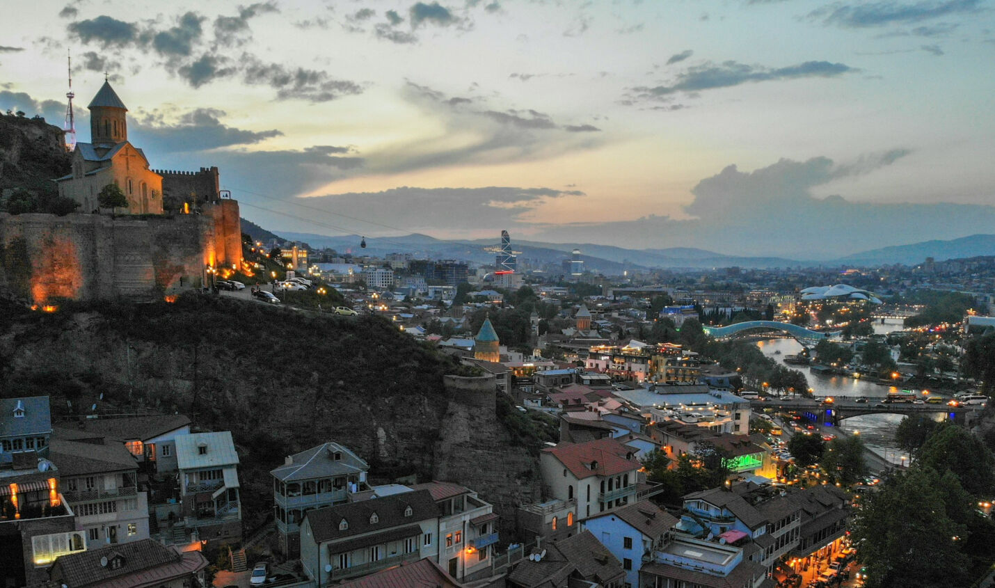 PLUS ONE: Neuer Club eröffnet in Tiflis