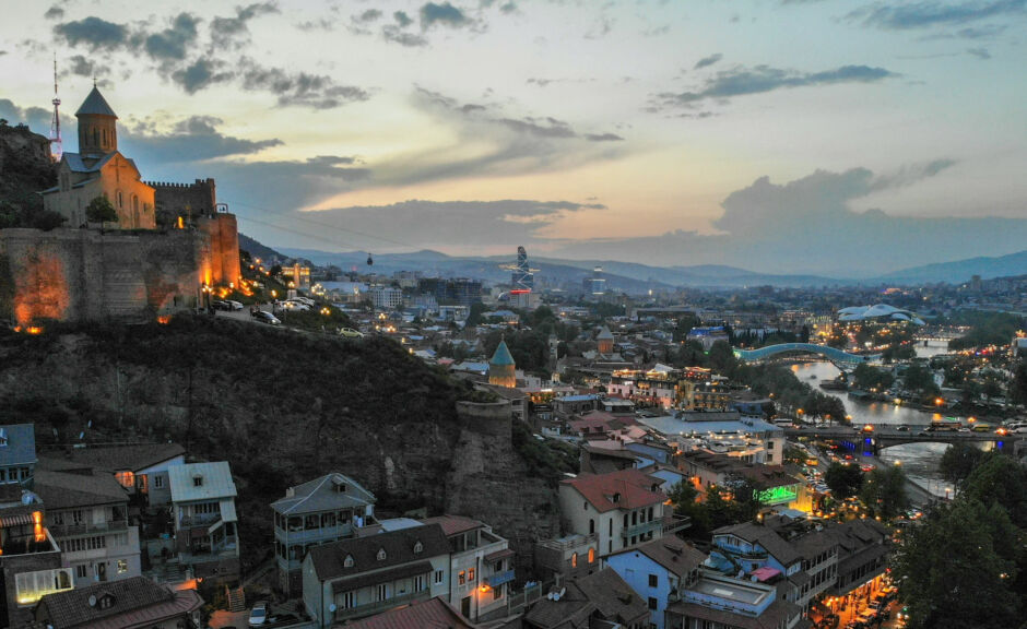 PLUS ONE: Neuer Club eröffnet in Tiflis