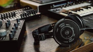 NAMM 2025: Audio-Technica stellt mit ATH-R70xa und ATH-R50x neue Kopfhörer-Serie vor