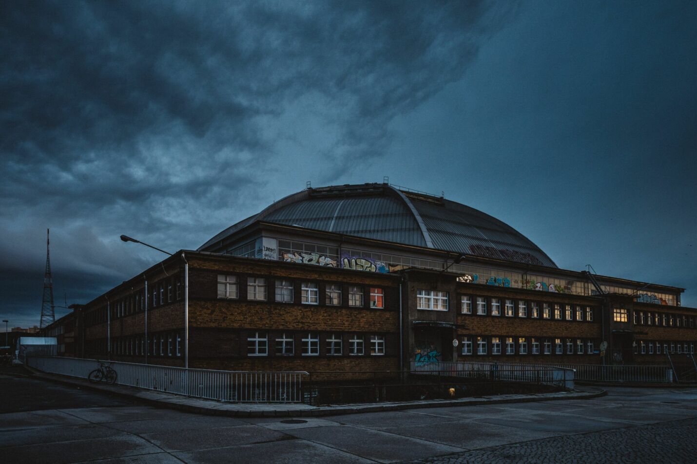 Leipzig: Kunstaktion zum Clubsterben im Stadtpark