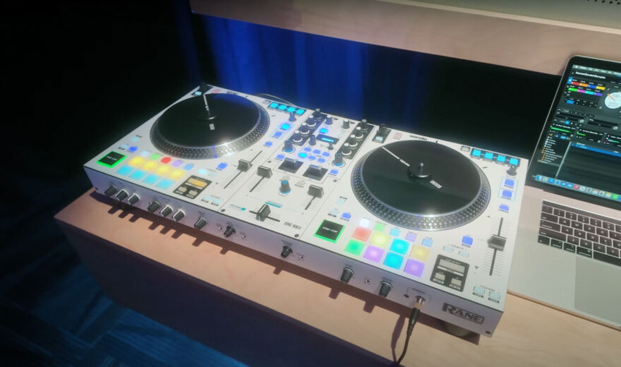 NAMM 2025: Rane stellt den überarbeiteten Vinyl-Controller One MK II vor