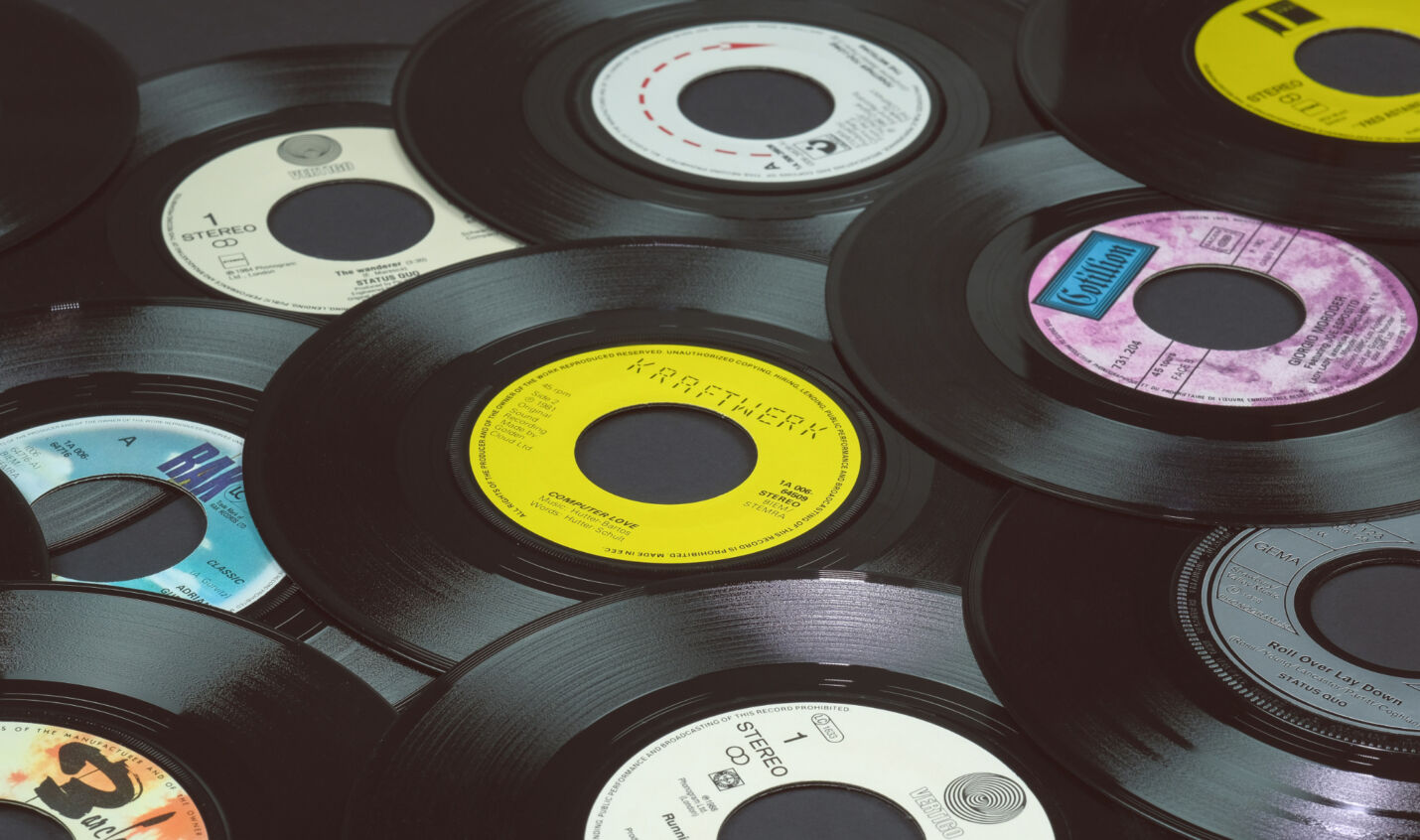 Vinyl is back: Generation Z sorgt laut einer Studie für steigende Verkaufszahlen