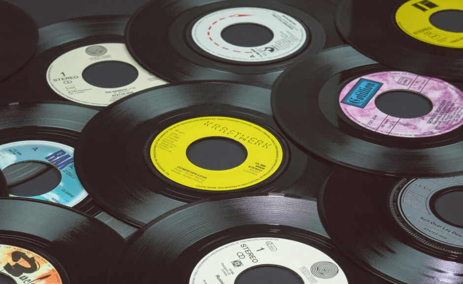 Vinyl is back: Generation Z sorgt laut einer Studie für steigende Verkaufszahlen