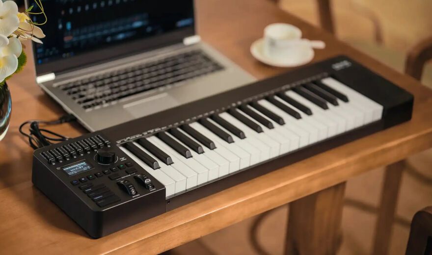 NUX NTK: Keyboard-Controller mit Trackpad