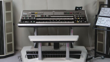 Aphex Twin: Seltener Yamaha GX-1 des Musikers wird versteigert