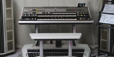 Aphex Twin: Seltener Yamaha GX-1 des Musikers wird versteigert