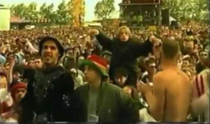 Raves der 90er – Eine Zeitreise zu Mayday, Loveparade und Co.