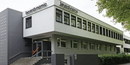 Beyerdynamic an Cosonic aus China verkauft 
