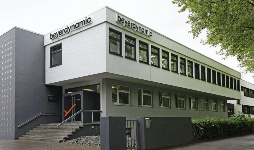 Beyerdynamic an Cosonic aus China verkauft 