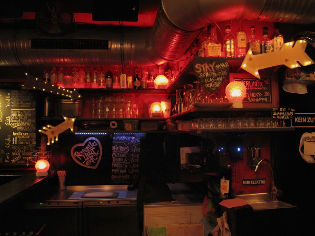 Club Romantica Feature.