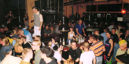 "Wir waren Schall und Rausch": Neuer Roman über das Stammheim