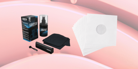 Reloop: Premium Vinyl & Stylus Cleaning Set und 12'' Vinyl Polylined Inner Sleeves