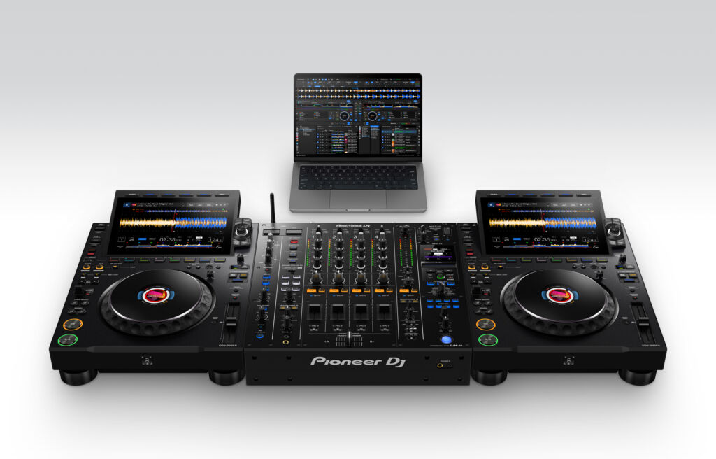 Der CDJ-3000X ist als Controller f&uuml;r Rekordbox nutzbar.