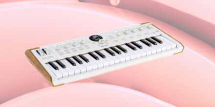 Arturia Astrolab 37: Stage-Keyboard im kompakten Format angekündigt