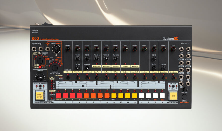 System80 880: Ein 808-Klon im Desktop-Format