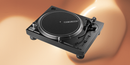 NAMM 2026 Reloop RP-5000 MK4: Direktantrieb-Plattenspieler mit überarbeiteter Technik