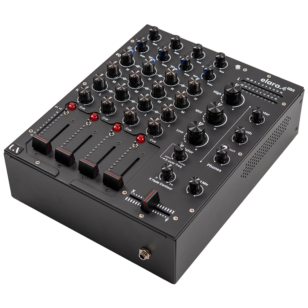 Der Mixer ist &uuml;bersichtlich gestaltet und sehr solide konstruiert.

Union Audio elara.4 MK2 - Schr&auml;gansicht