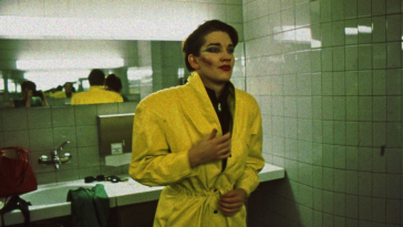 "Kaltes klares Wasser": Bettina Köster, die markante Stimme von Malaria!, ist tot