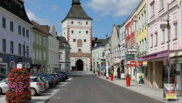 Studio 48: Im österreichischen Hinterland eröffnet ein Club in einem Flirtlokal