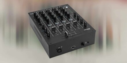 Omnitronic PM-404F: Günstiger Vier-Kanal-DJ-Mixer mit bipolarem Filter und Bluetooth