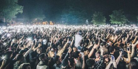 Frankreich: 40.000 Raver besetzen Militärbasis als Protest gegen Repressionskurs
