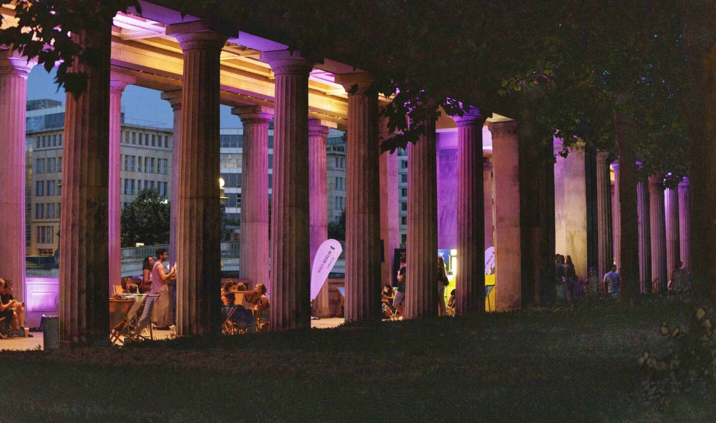 Sommer-Highlight auf der Museumsinsel: Kolonnaden-Bar startet mit über 50 Gratis-Events