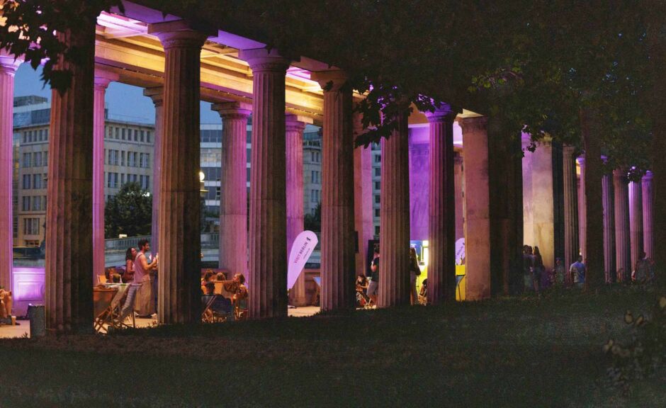 Sommer-Highlight auf der Museumsinsel: Kolonnaden-Bar startet mit über 50 Gratis-Events