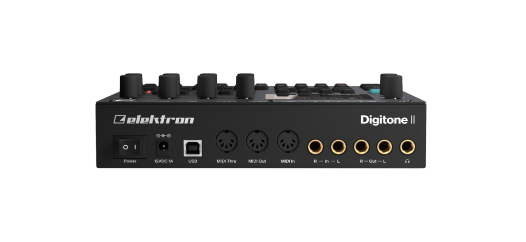 An der R&uuml;ckseite und den Anschl&uuml;ssen des Digitone II hat sich im Vergleich zum Original nicht wirklich etwas ver&auml;ndert.

Elektron Digitone II von hinten.
