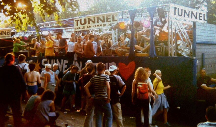 Jenseits von "Sunshine": 10 unterschätzte Loveparade-Hymnen, die wir garantiert vergessen haben