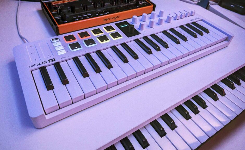 Arturia MiniLab 37 im Test - der perfekter MIDI-Controller für Kompakt-Studios und Mobil?