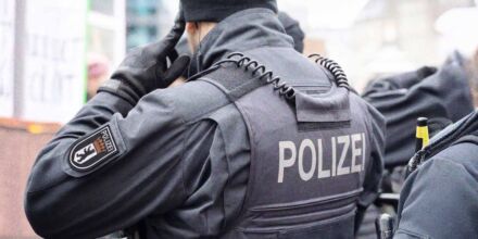 Große Razzia in Brandenburg: Polizei und Zoll heben illegales Drogenlabor in Brandenburg aus