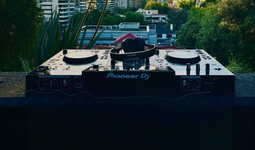 Sicherheitsrisiko bei CDJ und XDJ: AlphaTheta warnt vor Schwachstelle 