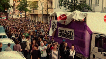 Gegen Gentrifizierung und Clubsterben: Die Fuckparade zieht nach einjähriger Pause wieder durch Berlin
