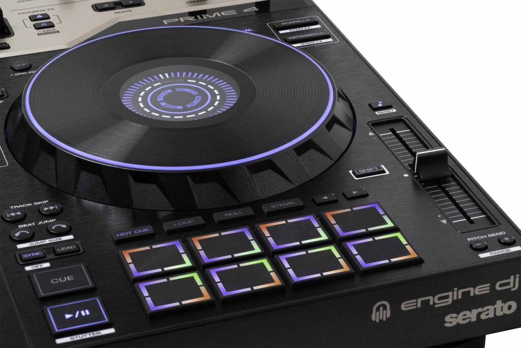 Für die Pads gibt es einen neuen MPCe-Modus für dynamische Steuerungen. Denon DJ Prime 4 - Pads
