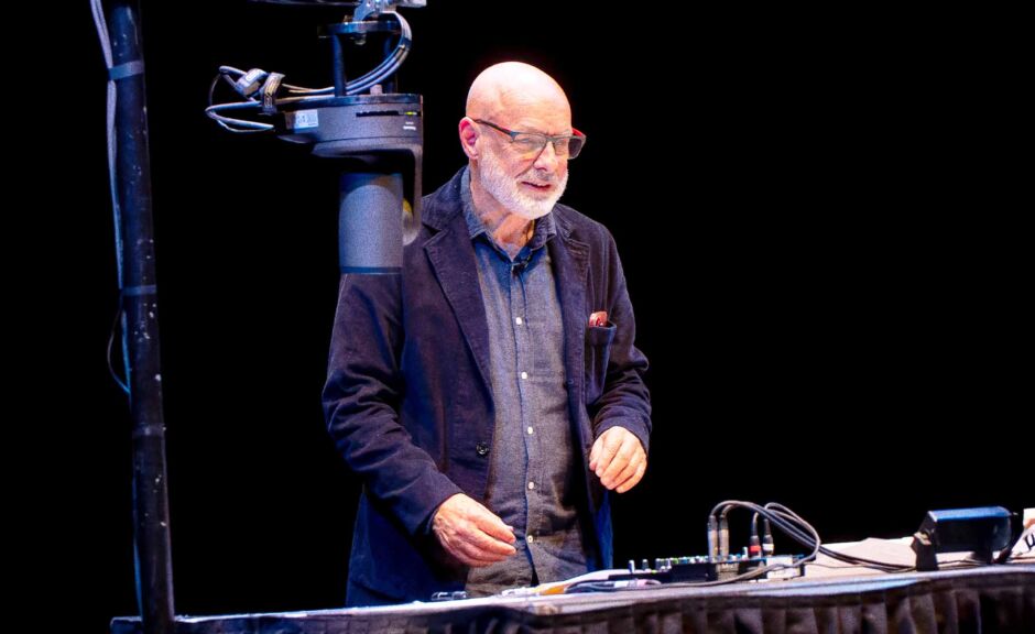 "Label für Außenseiter" feiert Comeback: Brian Eno startet Opal Records neu und kündigt Klima-Spende an