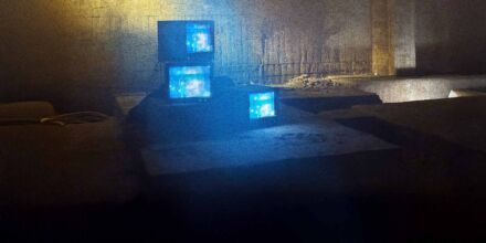 "Tanzflächen der Wiedervereinigung": Ausstellung im Berliner Kraftwerk blickt auf die Clubkultur der Wendezeit