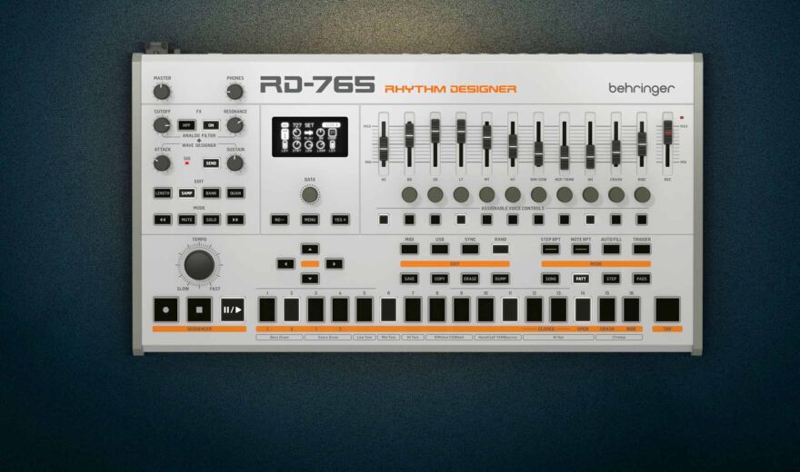 Behringer RD-765: Drum-Machine vereint vier klassische Roland-Modelle