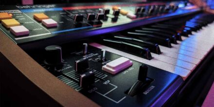 Behringer JN-80 im Test – Starker Studio-Sound, schwache Haptik?