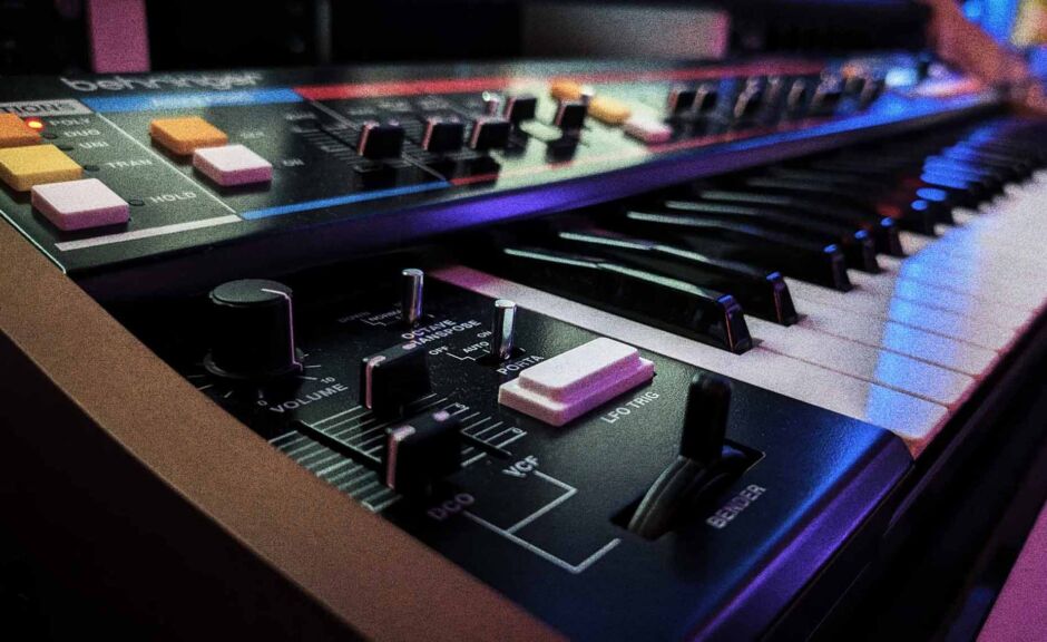 Behringer JN-80 im Test – Starker Studio-Sound, schwache Haptik?
